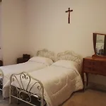 Sacro Cuore בית הארחה 3*